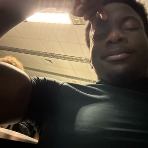 Meet your Posher, Tray